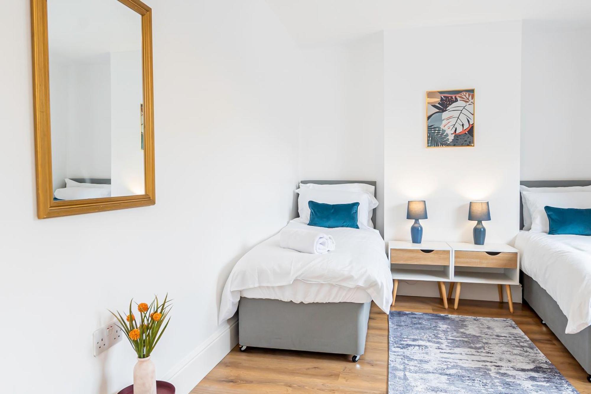 Charming 2-bedroom Flat With A Garden And Free Parking At Abingdon *
