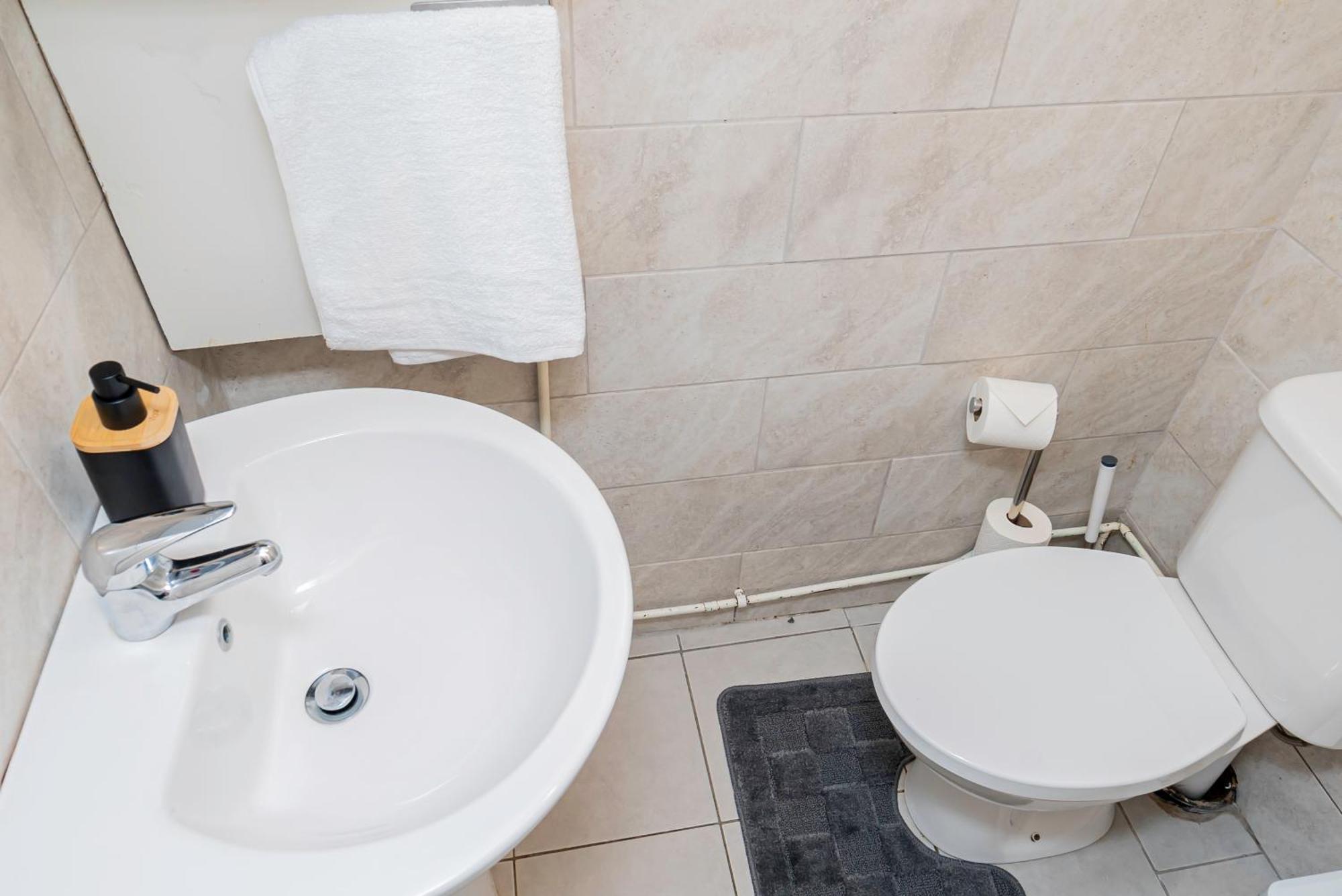 Appartement Charming 2-bedroom Flat With A Garden And Free Parking At Abingdon Oxford